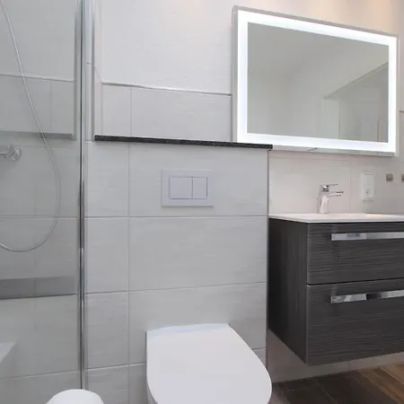 Atriumhaus 24 B *