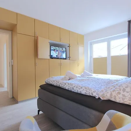 Apartment Atriumhaus 24 B *